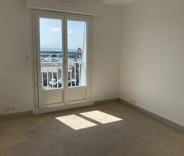 Location Appartement 2 pièces 35m² GRANVILLE 50400 - Photo 6