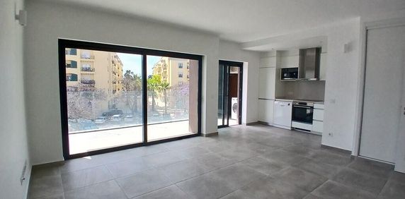 Luxury Flat for rent in Faro, Distrito de Faro - Photo 2