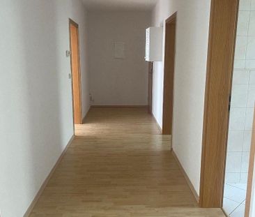 3 ZBK in Chemnitz * Bad mit Wanne und Fenster* und EBK* - Photo 1