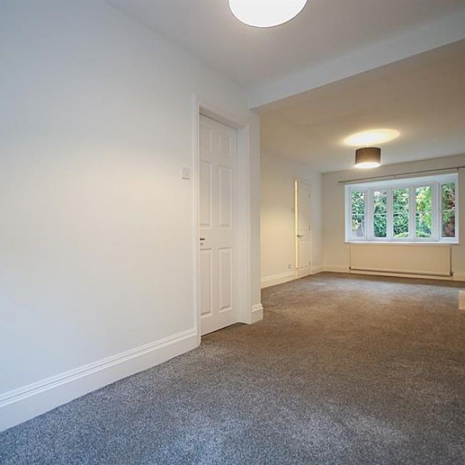 5 Bedroom Detached To Let - Photo 1