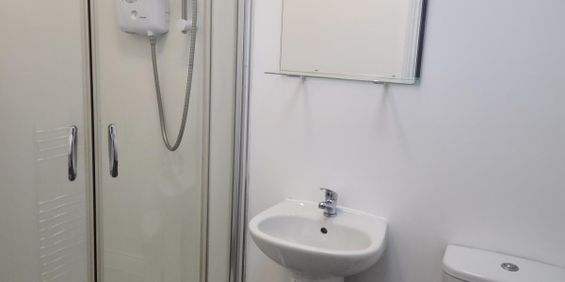 WF6, Normanton - Photo 3