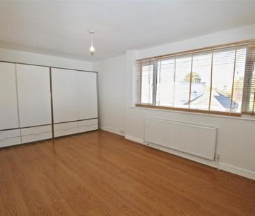 3 bedroom detached house to rent - Photo 5