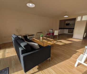 2 bedroom apartment to rent - Photo 4