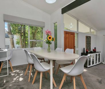 Property Management10 Regency Place, Sunnynook - House for Rent - Photo 4
