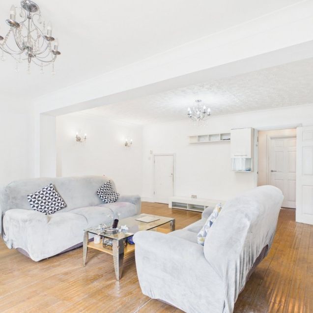Horton Road, Staines-upon-Thames, Surrey,TW19 - Photo 1