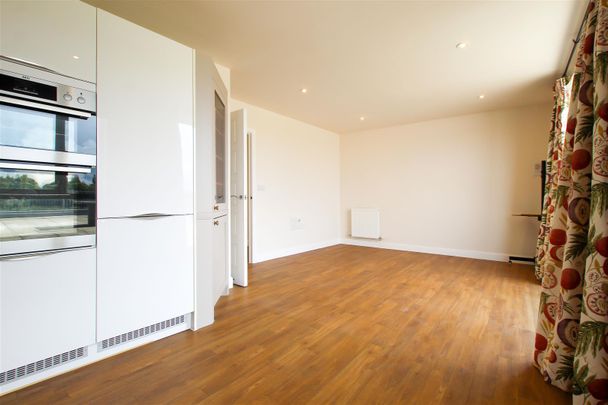 Charger Road, Trumpington - Photo 1