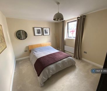 1 bedroom in a house share to rent - Photo 3