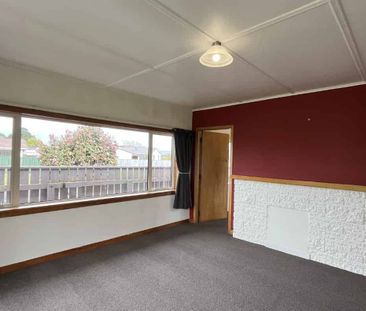 Don't Miss out........ Merrilands three bedroom - Photo 1