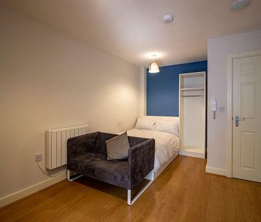 Studio to rent - Photo 3