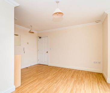 studio to rent West Street, Fareham, PO16 - Photo 1