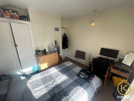 4 bedroom maisonette to rent - Photo 3