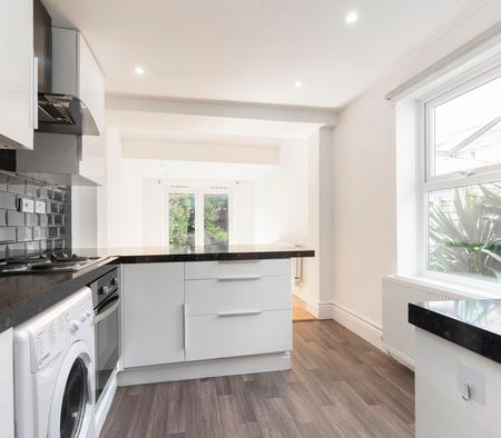 Winstonian Road, Cheltenham GL52 2JD - Photo 4