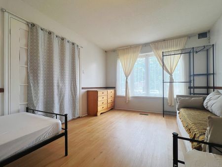 For Lease - 12 Blue Eagle Trail Unit# Room1, Toronto, Ontario - Photo 4