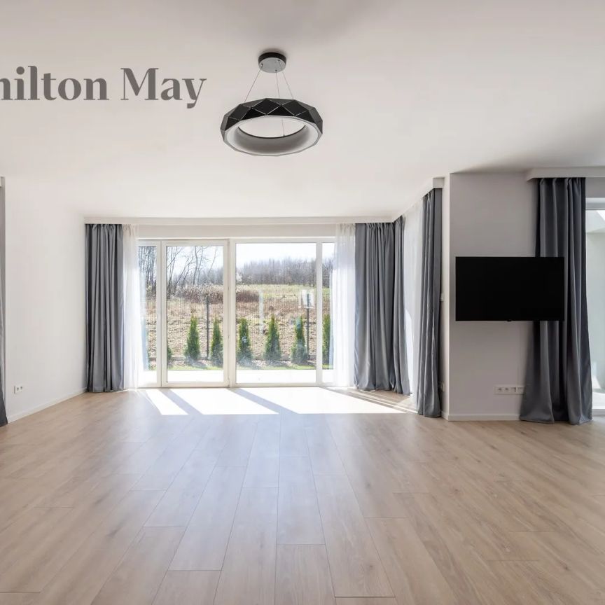 Elegancki dom w Lusinie - nowoczesna nieruchomość z dużym ogrodem - Фото 1