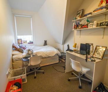 3 Bedroom Flat To Rent in Lansdowne - £1,350 pcm Tenancy Info - Photo 3