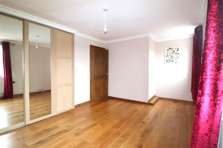 2 bedroom maisonette to rent - Photo 4