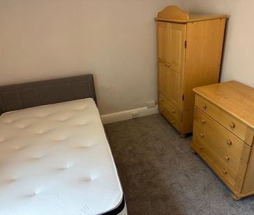Room in a Shared House, Ashton Road, BS3 - Photo 4