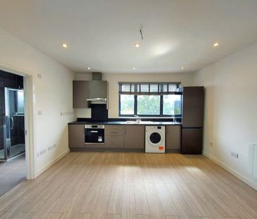 3 Bed Maisonette, Doyle Gardens, NW10 - Photo 3
