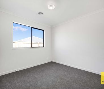 The Perfect Setting for Your Next Chapter - Photo 3