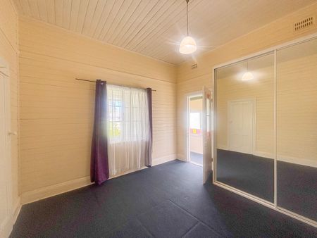 33 Tennyson Road, Gladesville NSW 2111 - House For Rent | Domain - Photo 4