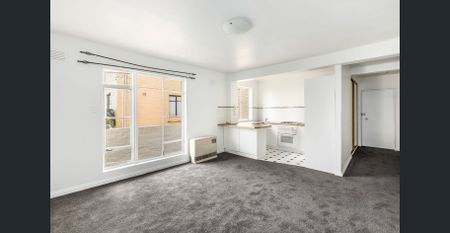 Sustainable Living At Its Best - Photo 2