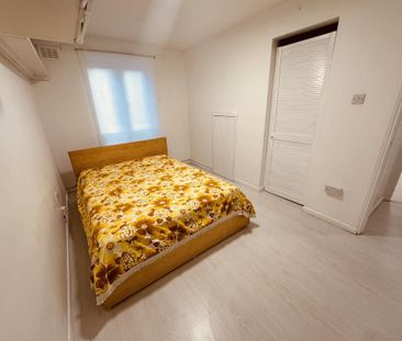 2 bedroom maisonette to rent - Photo 4