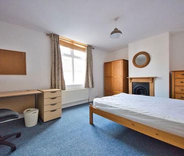 4 bedroom terraced house to rent - Photo 6