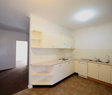 1 BEDROOM + STUDY - Photo 2