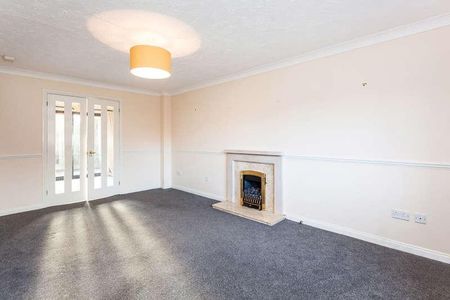 Haybarn Drive, Horsham, RH12 - Photo 3