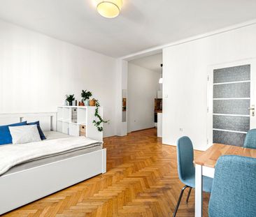 Pronájem bytu 1+kk • 32 m² bez realitkyBulharská, Praha - Vršovice - Photo 1