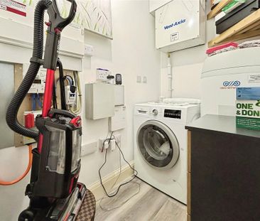 2 bedroom flat to rent - Photo 6