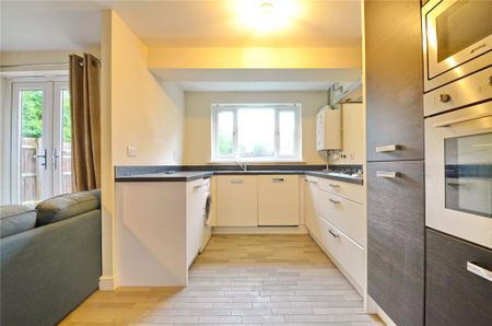 1 bedroom in a house share to rent - Photo 5