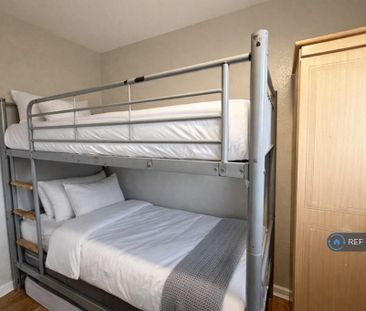 3 bedroom maisonette to rent - Photo 2