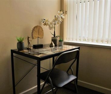 1 bedroom in a house share to rent - Photo 4