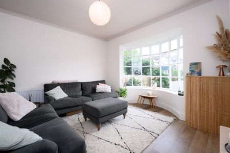 3 bedroom semi-detached house to rent - Photo 4