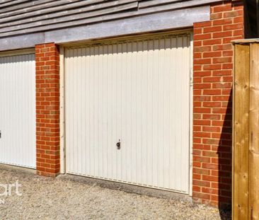 3 bedroom semi-detached house to rent - Photo 3