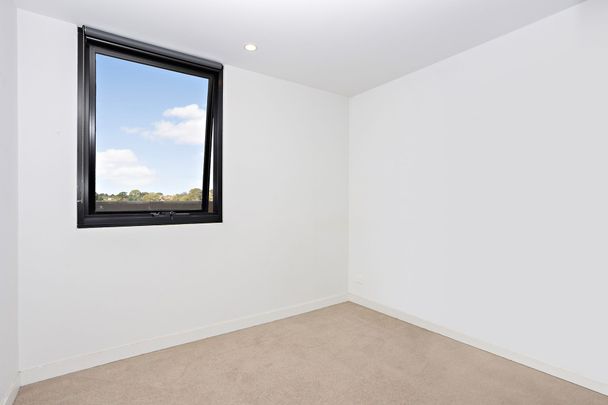 Unit 611/70 Batesford Road, Chadstone. - Photo 1