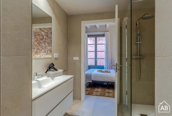 Elegant 3-Bedroom Apartment in Las Ramblas with Private Balcony