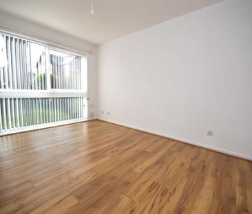 Cranbourne Road, Heaton Moor - Photo 1