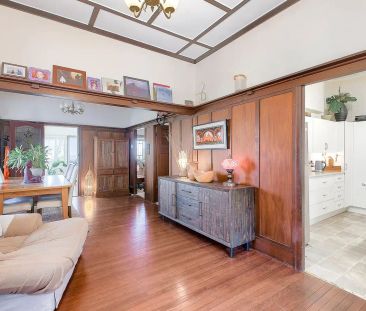 “Location & Charm” - Photo 1