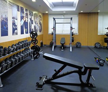 Fully Furnished | Prime Location | Bills included - Photo 2