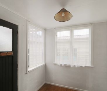 Naenae Living - Photo 3