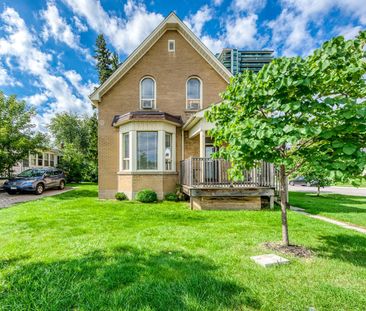 For Lease - 21 Centre Street, Brampton, Ontario - Photo 1