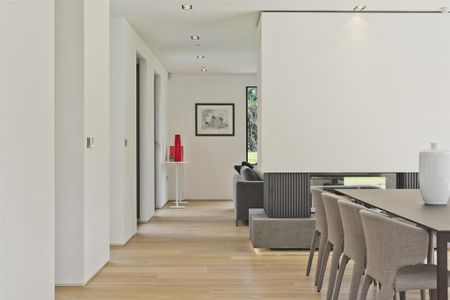 6 bedroom detached house to rent - Photo 4