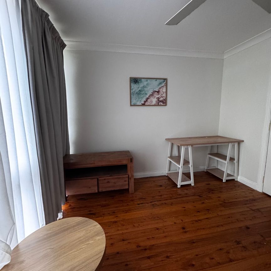 North Gosford - Photo 1