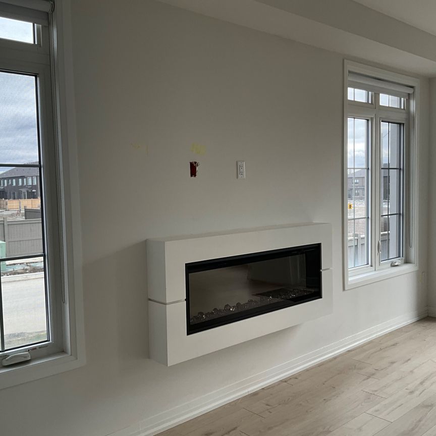 For Lease - 53 Tipp Drive, Richmond Hill, Ontario - Photo 1