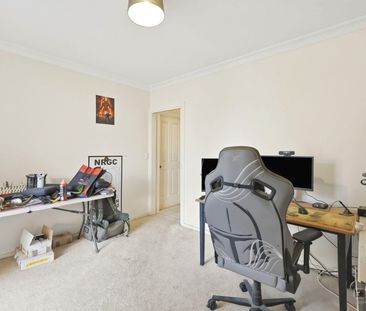 Family home located in Darley - Photo 4