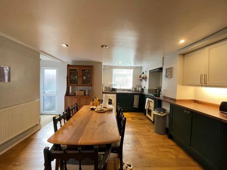 3 bedroom terraced house to rent - Photo 2