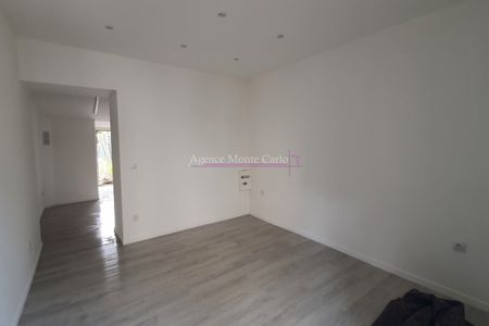 Studio en rez-de-jardin - Photo 5