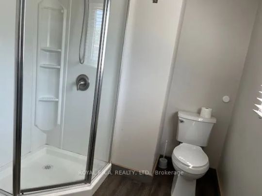 Detached Home For Lease | S9018349 - Photo 1